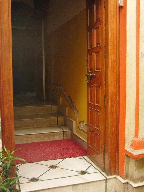 Shivakashi Guest House Bénarès Extérieur photo